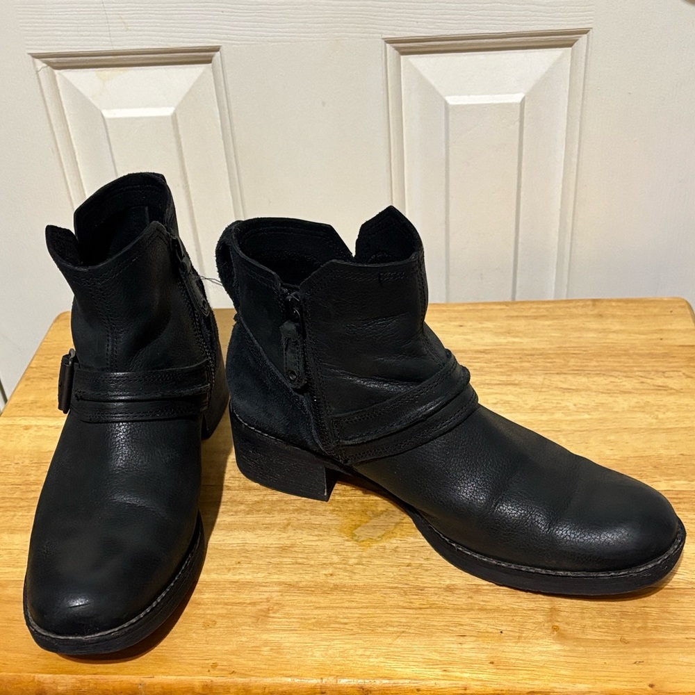 Timberland Black Leather Chelsea Ankle Boots - Picture 9 of 9
